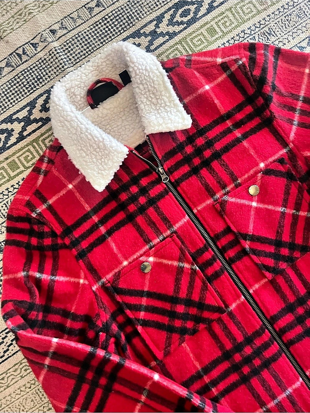 WESC Plaid Sherpa Collar Jacket in Red & Black Size Medium